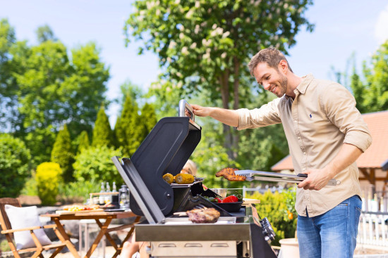 Feuer im Garten ist beliebt: 63 Prozent der Befragten nutzen einen Grill oder eine Feuerstelle.