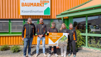 Globus-Azubis pflanzten 2.000 Bäume