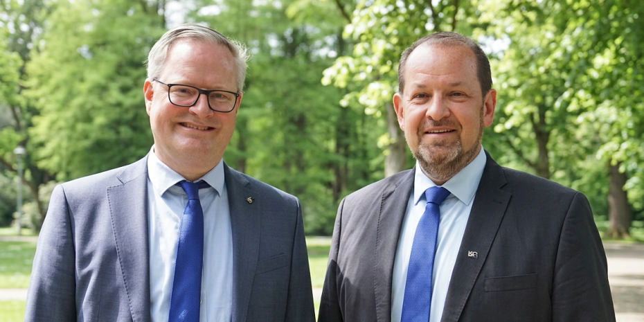 Der Aufsichtsratsvorsitzende Stephan Eichhorn (r.) und sein Stellvertreter Joachim Schulte betonen, dass Einzel- und Großhandel in der Kooperation voneinander lernen.&nbsp;