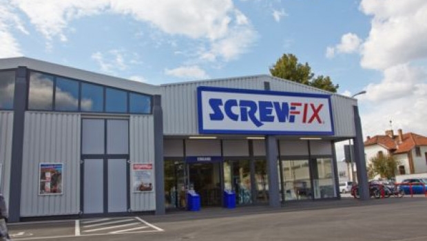 Screwfix Deutschland führt erstmals einen Lagerverkauf durch.