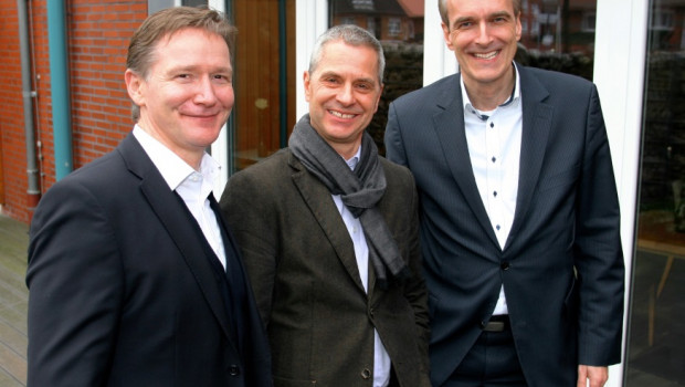 Neuer Synlog-Partner Compass Logistics International (v. l.): Thomas Kalthoff, CLI, Markus Schering, Synlog, und Norbert Lindemann, Herstellerverband Haus und Garten).