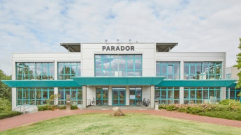 Parador strukturiert Vertrieb neu