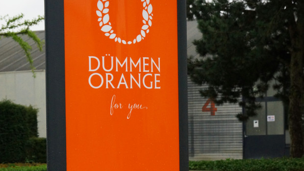 Die Standorte von Dümmen Orange treten ab sofort mit der neuen Firmierung und dem neuen Logo auf.