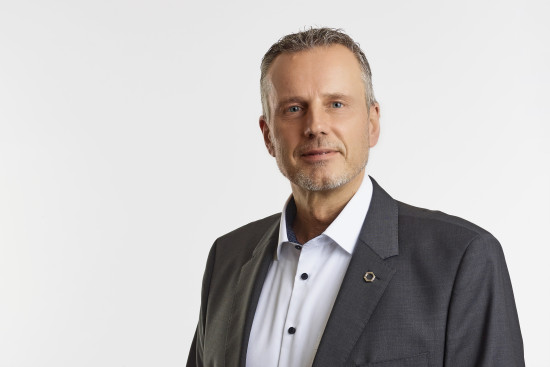 Arbeiten auf Augenhöhe: Vertriebsleiter Alexander Friedel betont den partnerschaftlichen Ansatz.