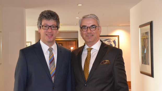 Die neue Doppelspitze der deutschen Holz- und Möbelindustrie: Johannes Schwörer (l.) und Axel Schramm. Die neue Doppelspitze der deutschen Holz- und Möbelindustrie: Johannes Schwörer (l.) und Axel Schramm.