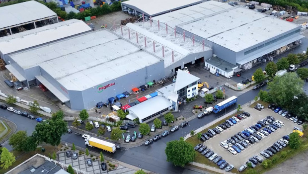 Im Hagebau-Zentrallager Neumünstern fanden die zweiten Kompetenztage der Hagebau-Logistik statt. Im Hagebau-Zentrallager Neumünstern fanden die zweiten Kompetenztage der Hagebau-Logistik statt.