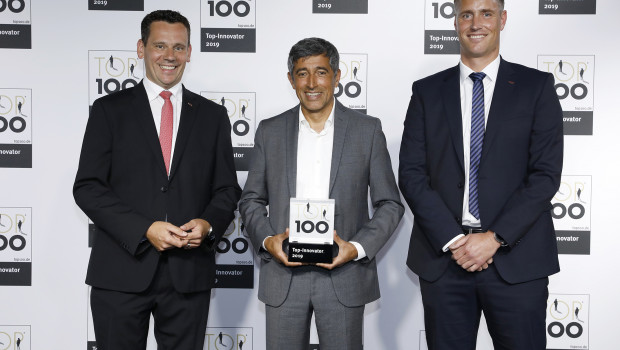 Im Bild die Fischer-Geschäftsführer Marc-Sven Mengis (Vorsitzender) (l.) und Michael Geiszbühl (Vertrieb und Marketing) (r.) mit Wissenschaftsjournalist Ranga Yogeshwar. Im Bild die Fischer-Geschäftsführer Marc-Sven Mengis (Vorsitzender) (l.) und Michael Geiszbühl (Vertrieb und Marketing) (r.) mit Wissenschaftsjournalist Ranga Yogeshwar.