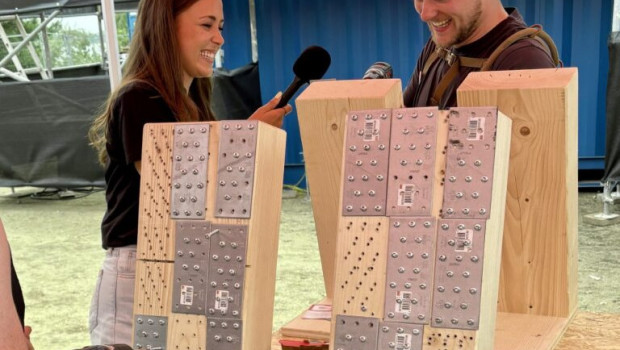 In Duellen zeigten Teams ihr Können in Sachen Befestigung, Geschwindigkeit, Kraft, Geschicklichkeit und Teamgeist. 