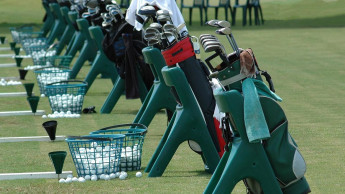 Handel gewinnt beim Golf-Turnier des BHB