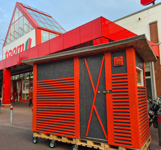 Zehn solcher Little Homes wurden von 100 Helferinnen und Helfern gebaut.