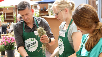 Workshop-Roadshow soll junge Kundinnen ins Gartencenter holen