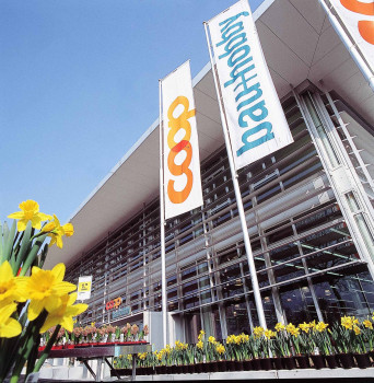 Die Schweizer Coop Genossenschaft ist mit ihren 124 Baumarkt-Standorten der Hagebau-Gruppe beigetreten. Die Schweizer Coop Genossenschaft ist mit ihren 124 Baumarkt-Standorten der Hagebau-Gruppe beigetreten.