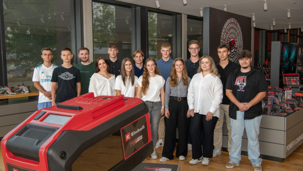 14 junge Menschen starten nun ihre Karriere bei Einhell. 
