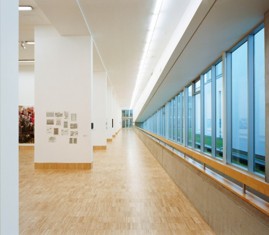 Bis zum 30. Juni 2016 bleibt das Essl-Museum für das Publikum geöffnet. Bis zum 30. Juni 2016 bleibt das Essl-Museum für das Publikum geöffnet.