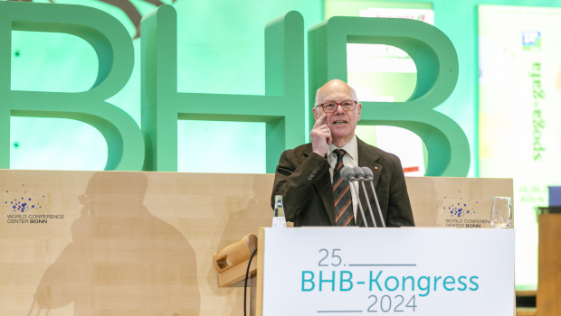 Der ehemalige Bundestagspräsident Prof. Dr. Norbert Lammert hat bereits 2024 auf dem BHB-Kongress gesprochen - und die Teilnehmerinnen und Teilnehmer beeindruckt. Der ehemalige Bundestagspräsident Prof. Dr. Norbert Lammert hat bereits 2024 auf dem BHB-Kongress gesprochen - und die Teilnehmerinnen und Teilnehmer beeindruckt.