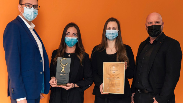 Stolze und korrekt maskierte Preisträger des Corporate Health Awards 2021 (v. l.): Sven vom Feld, Director Corporate HR Solutions & Operations, Caroline Sophie Herbst, Expert Health Management, Jana Schmidt, Health Management sowie Frank Tummes, Head of Department Corporate HR Operations, alle Obi.