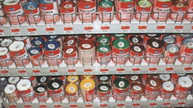 Mehr Farbe im Baumarkt