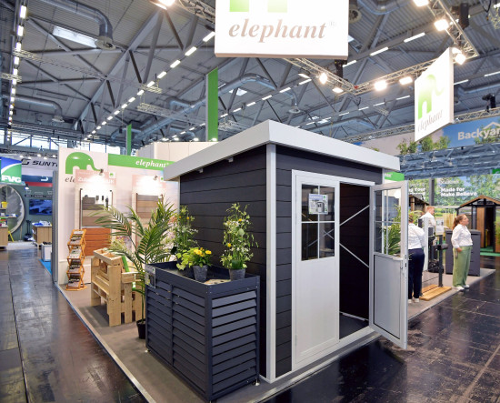 Mit dem Gartenhaus aus WPC und dem Snap Fix-Clip hat das Unternehmen Akzente gesetzt. Mit dem Gartenhaus aus WPC und dem Snap Fix-Clip hat das Unternehmen Akzente gesetzt.