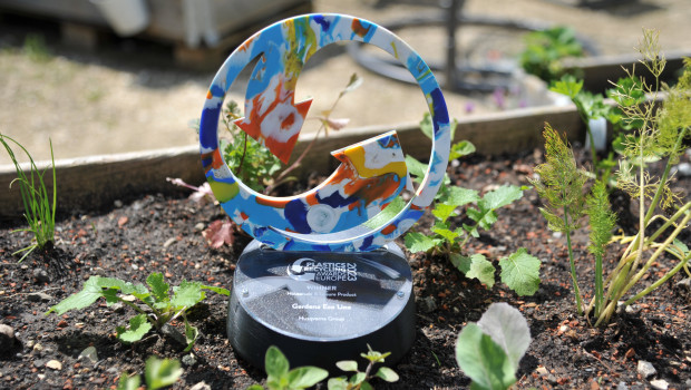 Gardena hat die Auszeichnung für seine Ecoline erhalten, Compo für Flüssigdüngerflaschen aus Rezyklat.