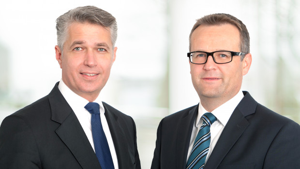 Die Geschäftsführung der STI Group: Dr. Tom Giessler (l.), Chief Operations Officer der kaufmännischen Bereiche sowie der Werke, sowie Aleksandar Stojanovic, Geschäftsführer für Vertrieb, Marketing, Personal und Recht.