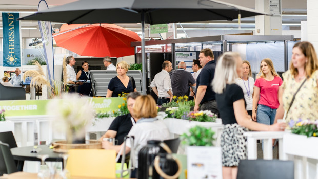 Die Gardiente findet seit 2014 im Jahresturnus statt. Der Veranstalter Muveo setzt auf einen frühzeitigen Termin, ein selektives Ausstellerportfolio und eine überschaubare Größe der Fachmesse. Die Gardiente findet seit 2014 im Jahresturnus statt. Der Veranstalter Muveo setzt auf einen frühzeitigen Termin, ein selektives Ausstellerportfolio und eine überschaubare Größe der Fachmesse.