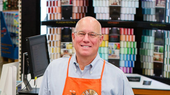 Home Depot-Chef Ted Decker scheidet vorübergehend aus