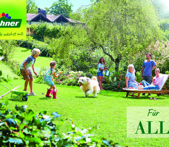 Der neue Dehner-Spot dreht sich um eine Mehrgenerationenfamilie mit viel Freude am Garten. Der neue Dehner-Spot dreht sich um eine Mehrgenerationenfamilie mit viel Freude am Garten.