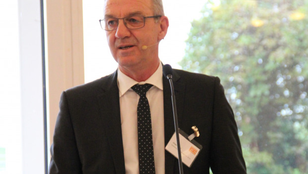 Jürgen Mertz, Präsident des Zentralverbands Gartenbau, gratulierte dem IVG zum 50. Jubiläum des Torf- und Humustags. Jürgen Mertz, Präsident des Zentralverbands Gartenbau, gratulierte dem IVG zum 50. Jubiläum des Torf- und Humustags.