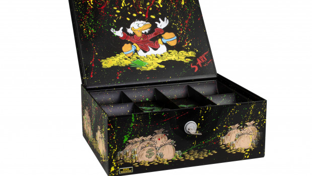 Die Geldkassette mit Dagobert-Duck-Motiv brachte bei der Auktion 1.210 Euro.