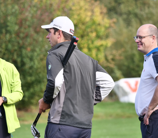 Golf-Neulinge waren in einem Schnupperkurs auf dem Grün unterwegs.