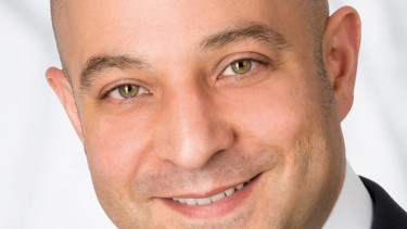 Agâh Schaumburg kommt, Joachim Crones geht