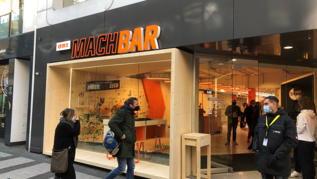 Am 5. März 2022 hat Obi mit „Obi MachBar“ 155 in Köln einen DIY-Concept-Store eröffnet.