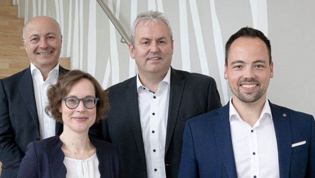 Die Al-Ko-Geschäftsführung ist auf vier Positionen erweitert worden (v. l.): CSO Sergio Tomaciello, CFO Tina Bentele, CEO Peter Kaltenstadler und CTO Daniel Trumpp.