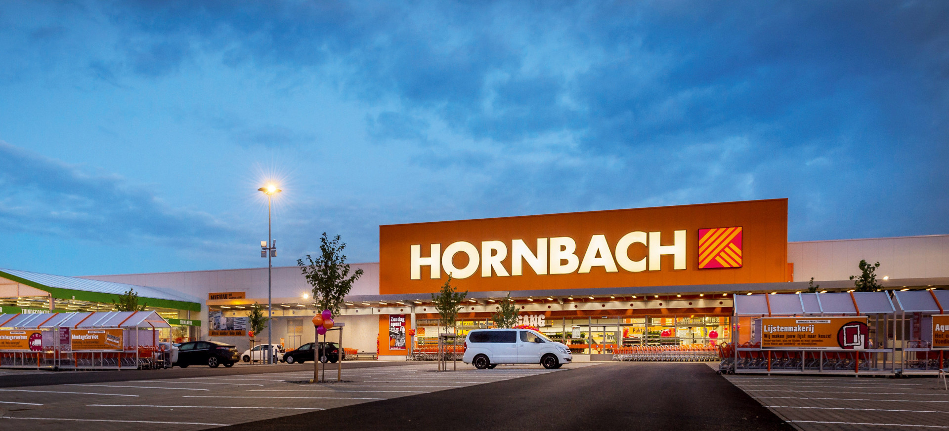 Hornbach hebt Prognose für 2020/21 diy online