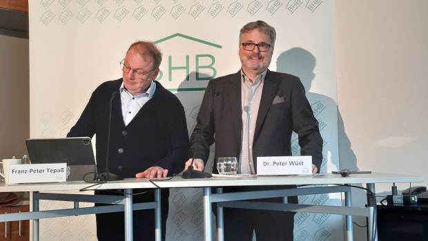 Franz-Peter Tepaß (links) und Peter Wüst auf der heutigen Pressekonferenz des BHB in Köln.