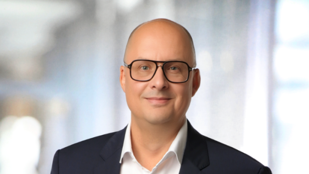 Christian Haeser ist derzeit Geschäftsführer des Handelsverbands Wohnen und Büro (HWB). Am 1. September 2026 wird er zum BHB wechseln. Christian Haeser ist derzeit Geschäftsführer des Handelsverbands Wohnen und Büro (HWB). Am 1. September 2026 wird er zum BHB wechseln.