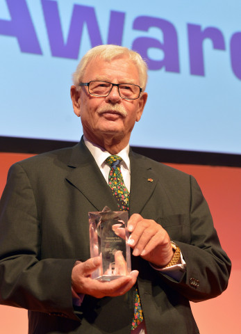 Helmut Aurenz ist der zehnte Preisträger des DIY-Lifetime-Award.