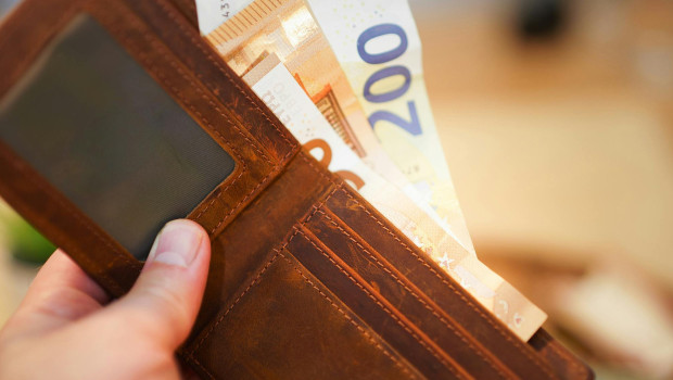 Die Deutschen überlegen sich weiterhin gut, wo sie ihr Geld ausgeben.&nbsp;