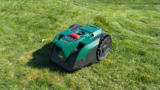 „Drop and mow“ – die Visimow-Mähroboter setzen bewusst auf Einfachheit in der Handhabung.