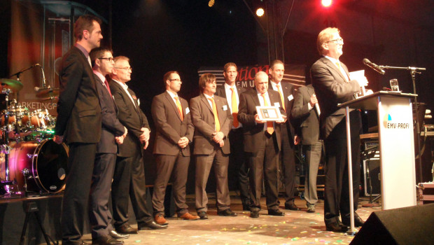 Eckhardt Berg, Geschäftsführer Quick-Mix Baumarktprogramm, nahm den diesjährigen EMV-Profi-Marketingpreis entgegen.