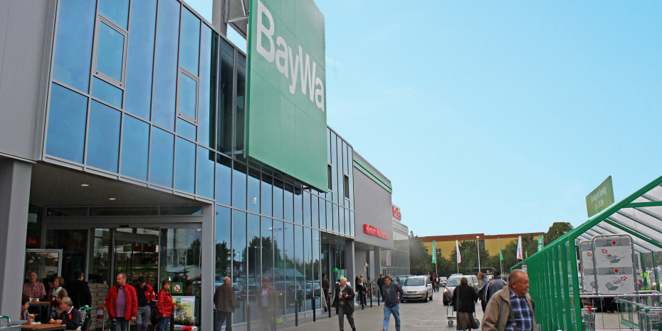 Die Außenfront des neuen Baywa-Baumarktes in Nördlingen.