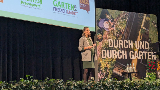 IVG-Geschäftsführerin Anna Hackstein hat rund 250 Teilnehmerinnen und Teilnehmer in Düsseldorf begrüßt.