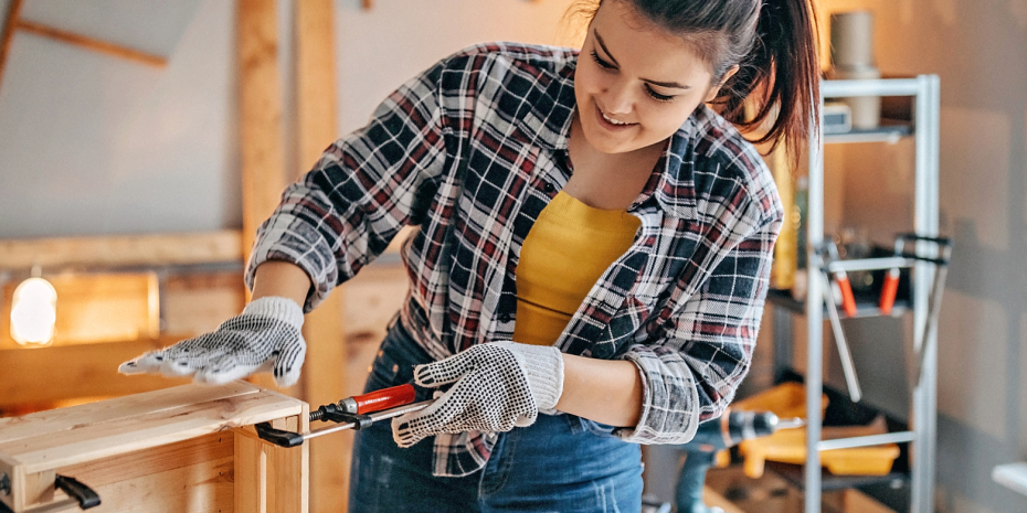 DIY wird weiblicher: Der Handel spricht diese Gruppe verstärkt an.