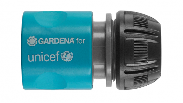 Zur Unterstützung der Wasser-Programme von UNICEF brandet Gardena sein Herzstück, den Wasserstop, in Blau um.