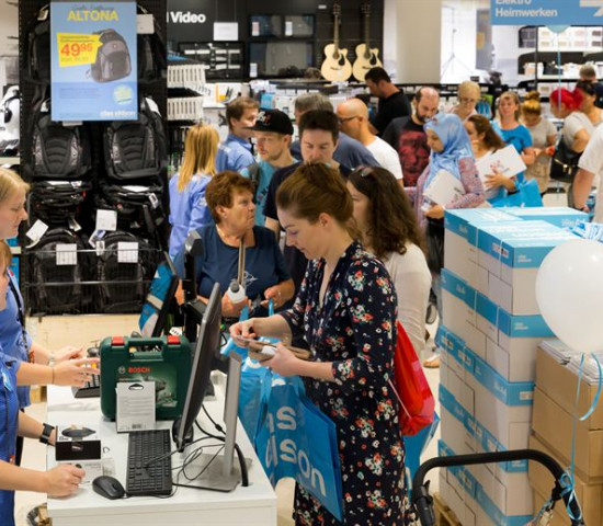 Gestern fand die zweite Eröffnung von Clas Ohlson in Hamburg statt.
