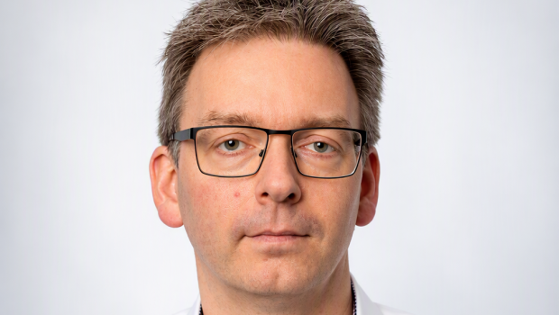Die Hauert Manna Düngerwerke GmbH mit Sitz in Nürnberg ist die deutsche Tochtergesellschaft des Schweizer Markenherstellers. Den Vertrieb Haus und Garten leitet jetzt Martin Wolter. Die Hauert Manna Düngerwerke GmbH mit Sitz in Nürnberg ist die deutsche Tochtergesellschaft des Schweizer Markenherstellers. Den Vertrieb Haus und Garten leitet jetzt Martin Wolter.