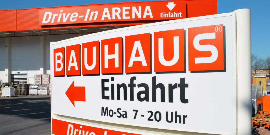 Das an alter Stelle neu errichtete Bauhaus bietet jetzt unter anderem auch eine Drive-In-Arena.