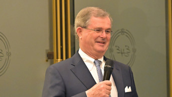 Carl Otto Løvenskiold erhält Global DIY-Lifetime Award