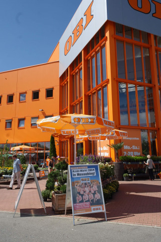 Die Azubis und DH-Studenten übernhemen für zwei Wochen die Marktverantwortung.
Die Azubis und DH-Studenten übernhemen für zwei Wochen die Marktverantwortung.