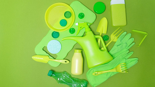 Es soll grüner werden: Aktuell werden noch viele Produkte im Einzelhandel in Plastik verpackt angeboten. 